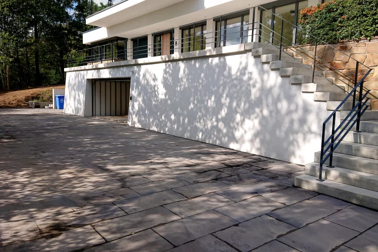 Gestaltung und Bau von Terrassen,  Wegen, Einfahrten und Stellplätzen